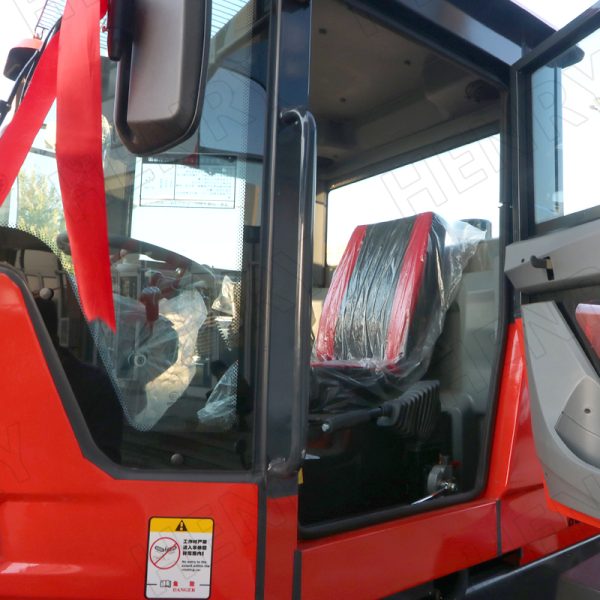 off-road-terrain-forklift